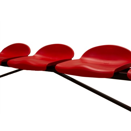 BANCO METÁLICO CON ASIENTOS ROJO PVC -5 PLAZAS- BANCO METÁLICO CON ASIENTOS ROJO PVC -5 PLAZAS-