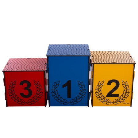 PODIUM PREMIOS FENÓLICO TRICOLOR