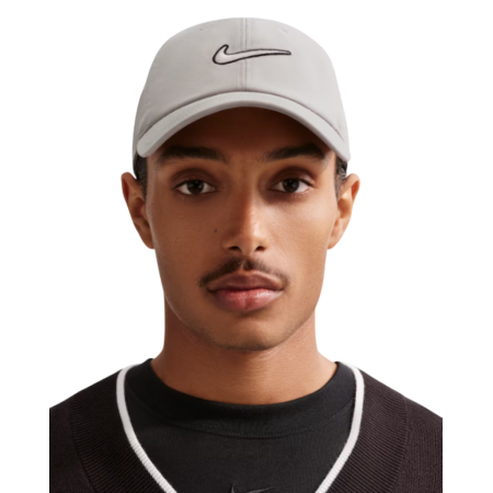 Gorra Nike Club Gris